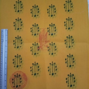 ผ้ายันต์ 18 กา สีเหลือง อาแปะโรงสี วัดศาลเจ้า ขนาด16x20นิ้ว