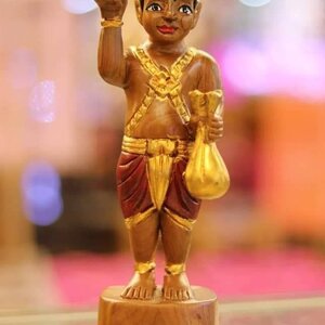 กุมาร กวัก ถือถุงเงินถุงทอง (เด็กไทย นุ่งโจงกระเบนโบราณ) ไม้สัก แกะสลัก ทำสี (ยังไม่ได้ปลุกเสกใดๆ) (สูง9นิ้ว)