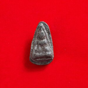 พระนางพญา พระกรุ ดอนลาน (พระแตกกรุเก่าโบราณ) กรุ พิมพ์ เดียวกันกับ ที่ หลวงปู่ เดินหน อิเกสาโร เชิญมา #รับประกันแท้ - มีลงในหนังสือ