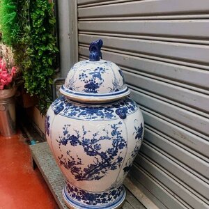 โถใหญ่ ทรงสูง กระเบื้องลายคราม (สูง24-25นิ้ว)