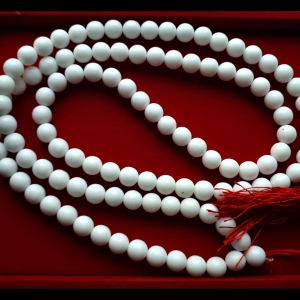 ประคำ คอ สร้อยคอ หินขาว