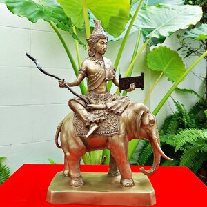 รูปหล่อ ปู่พระฤาษี ทรงช้าง ถือไม้เท้า กระดานชนวน (พระพฤหัสบดี แห่ง สติปัญญา บรมครูของทุกสรรพศาสตร์วิชา(เป็นหัวหน้าของปู่ฤาษี180ตน)) (ขนาดตั้งบูชา สูง14นิ้ว ยาว9นิ้วครึ่ง ลึก4นิ้วครึ่ง) เนื้อทองเหลือง #ปลุกเสกแล้ว #รับประกันแท้