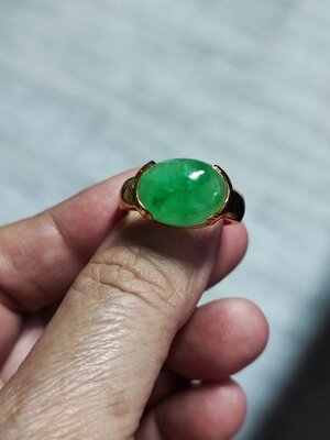 แหวนหยกเขียว