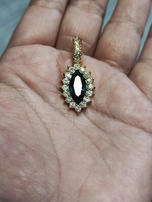 จี้คริสตัล