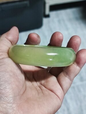 กำไลหยกจากประเทศจีน