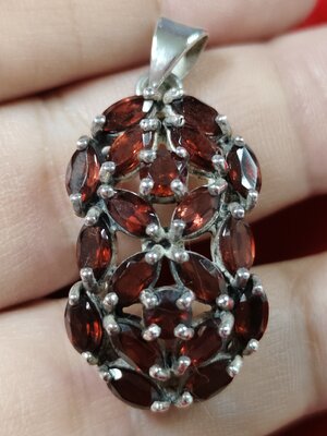 #จี้โกเมนเจียเหลี่ยม รหัสC-031