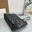 COACH CW396 FIONA ZIP TOTE BAG (แอดไลน์ก่อนสั่งซื้อ)