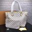 กระเป๋า lv neverfull mm สีขาว น้ำตาล
