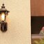 โคมไฟติดผนังภายนอก Lantern Style คลาสสิกยุโรป ตัวโคมโทนสีบรอนซ์ทองพร้อมกระจกลายหยดน้ำ [VC-79]