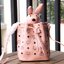 กระเป๋า mcm สะพายข้าง พร้อมกระต่าย ไซส์ 32 * 18 cm