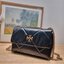 TORY BURCH KIRA DIAMOND QUILT SMALL CONVERTIBLE SHOULDER BAG (แอดไลน์ก่อนสั่งซื้อ)