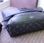 กระเป๋า l men messenger bag new eclipse สีดำ