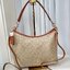 Coach Laurel Shoulder Bag In Signature Canvas (CR149) (แอดไลน์ก่อนสั่งซื้อ)
